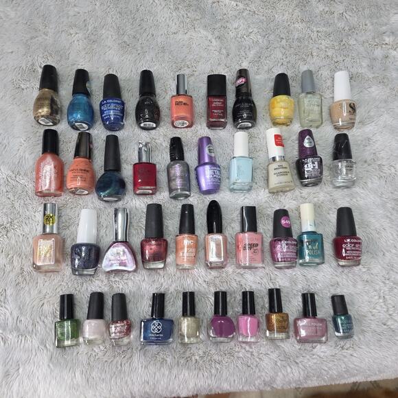 Lot of 40 Assorted Nail Polishes Gel, Glitter, Metallic, Matte Shades - Picture 1 of 16
